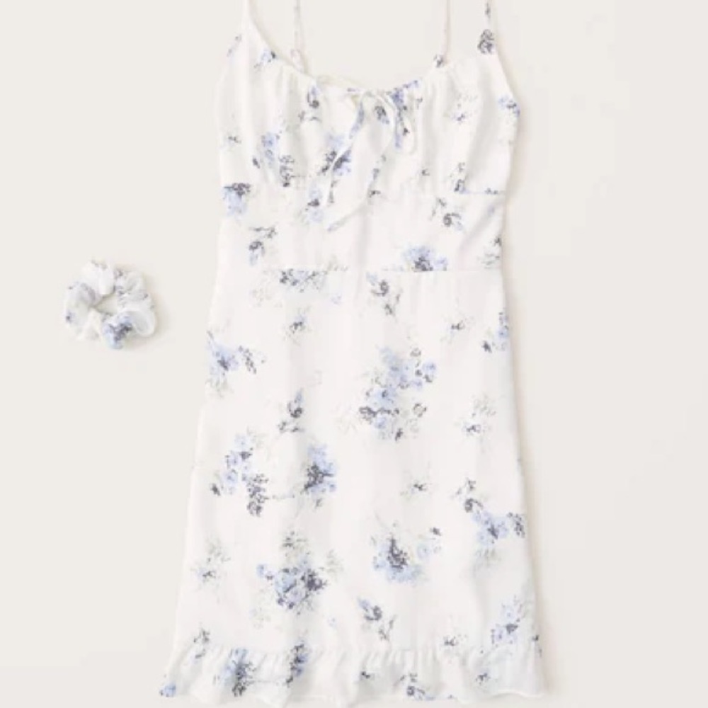 Abercrombie tie front floral mini dress